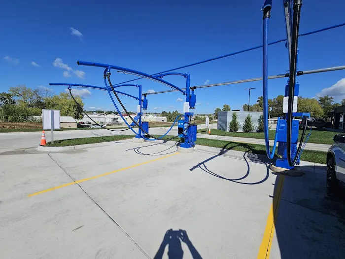 Tunnel Vision Express Carwash Picture 2