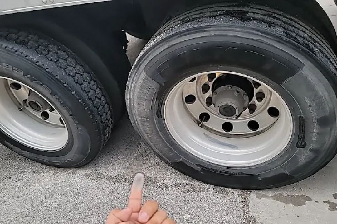 Truck Wash at Love's Travel Stops