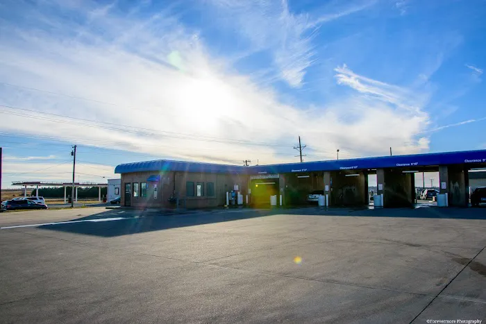 Kenco Car Wash Picture 4