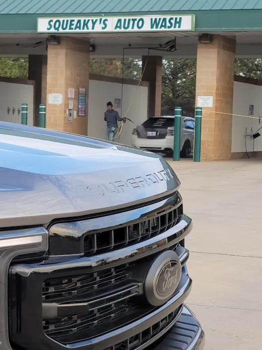 Squeaky's Auto Wash Picture 2