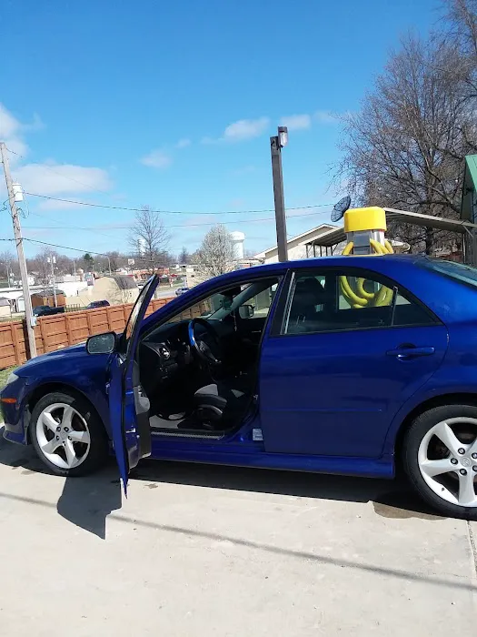 Dakota Car Wash Picture 2