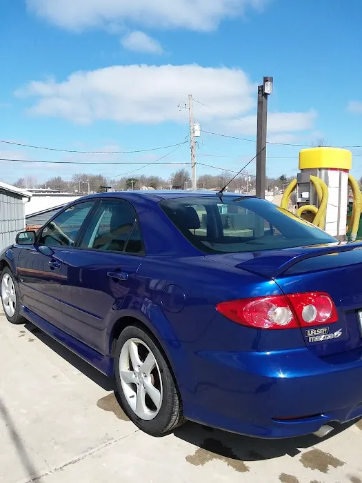 Dakota Car Wash Picture 7