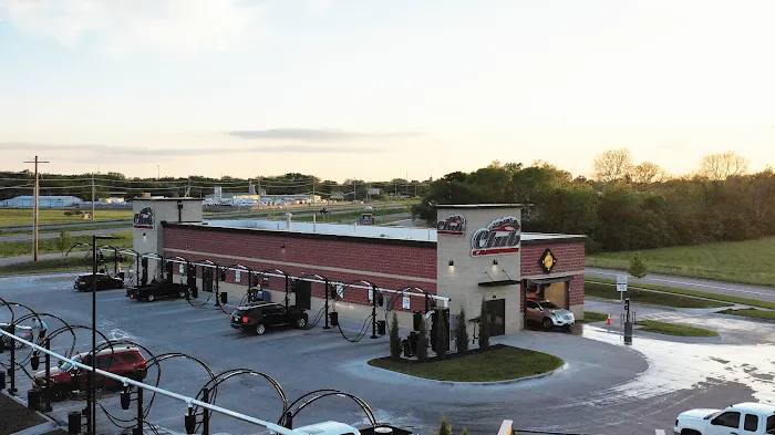 Club Car Wash Picture 10