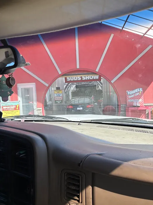 Zips Car Wash Picture 5