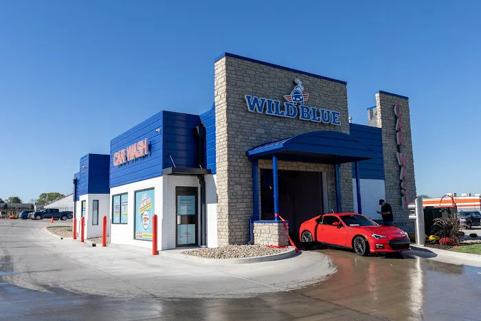 Wild Blue Car Wash Picture 10