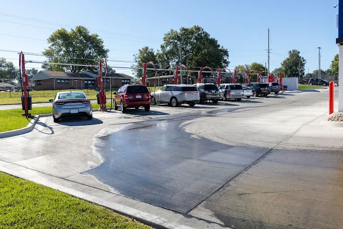 Wild Blue Car Wash Picture 5
