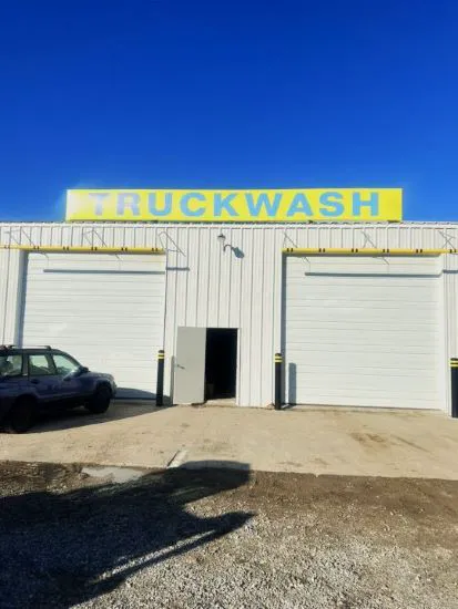 Truck Wash Picture 2