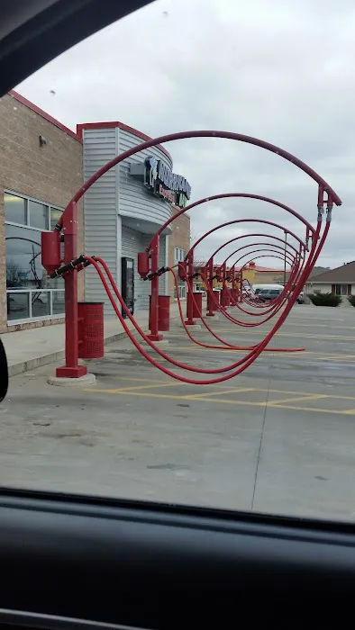 Hurricane Bay Car Wash Picture 5