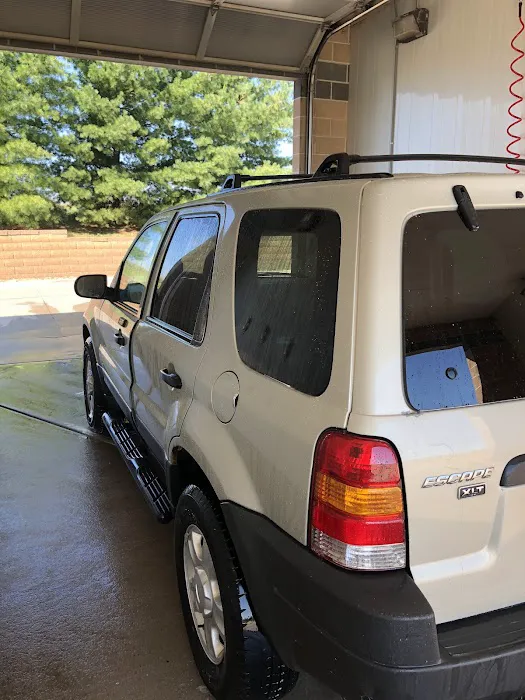 Xcel Car Wash Picture 5