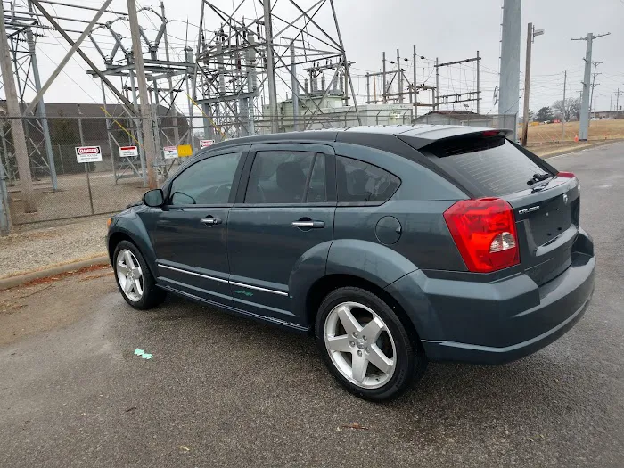 Bob's Car Wash Picture 5