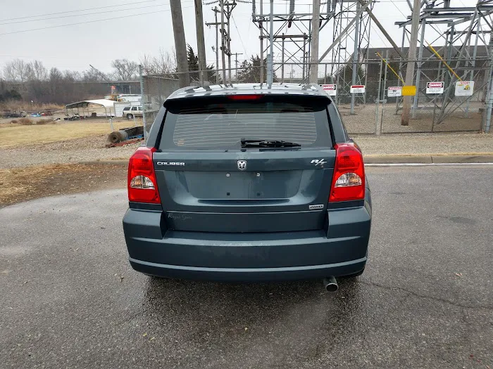 Bob's Car Wash Picture 9