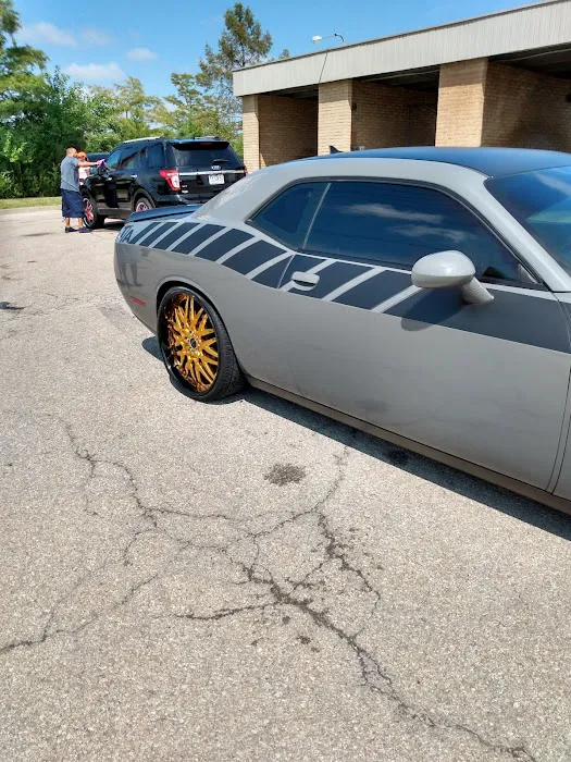 Bob's Car Wash Picture 8