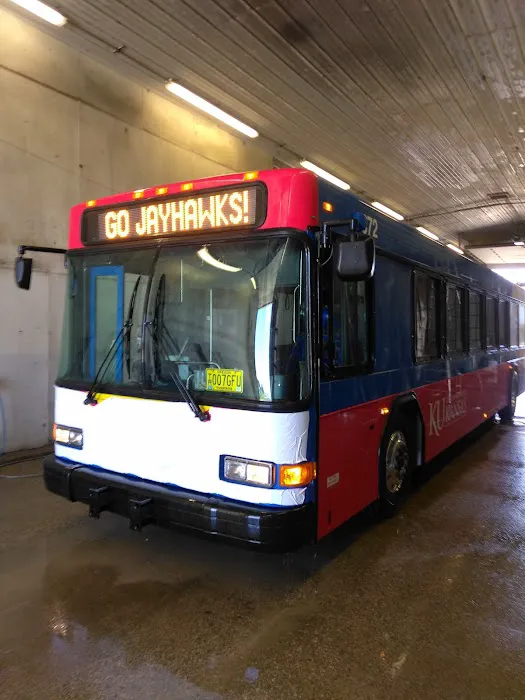 Topeka Truck and RV Wash Picture 9