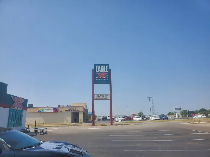 Eagle Auto Wash & Detailing Salon Picture 5