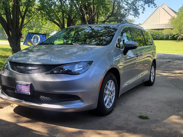 Eagle Auto Wash & Detailing Salon Picture 1