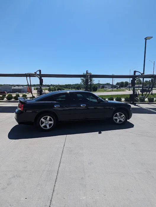 Club Car Wash Picture 7