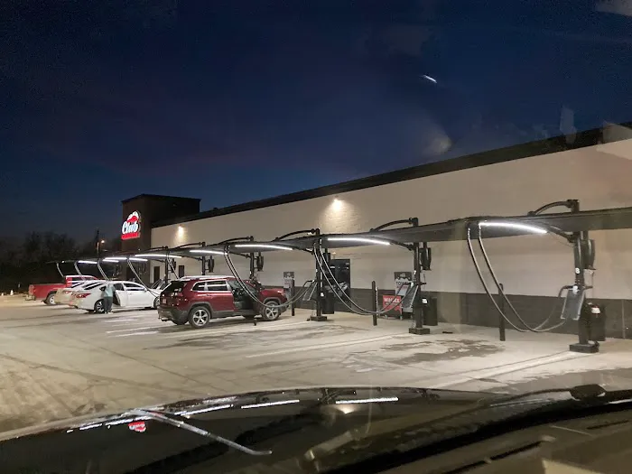 Club Car Wash Picture 1