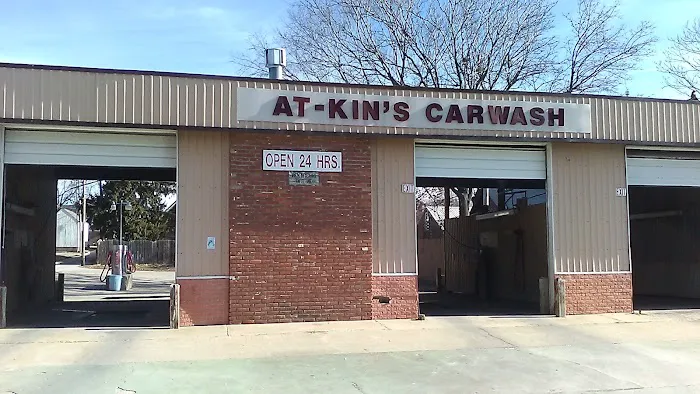 At-Kin's Car Wash Picture 2