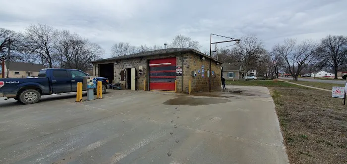 Automatic Car Wash Picture 1