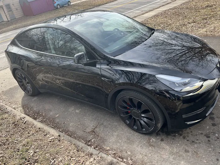 Club Car Wash Picture 7