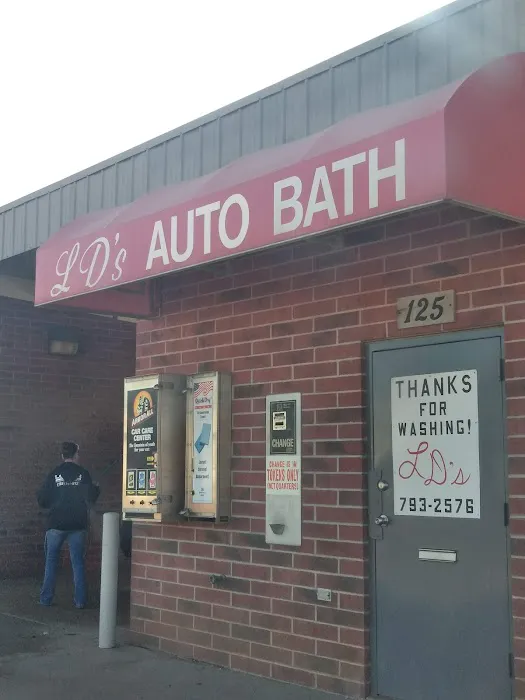 LD's Auto Bath Picture 1
