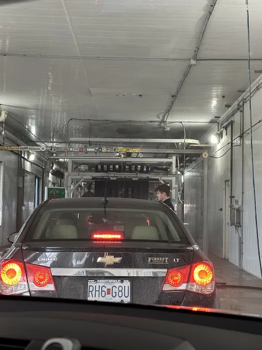 Club Car Wash Picture 2