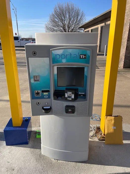 Lighthouse Car Wash Rangeline Picture 10