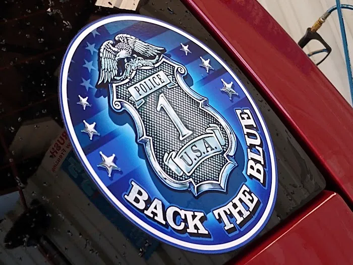 Oakland Plaza Car & Truck Wash Picture 1