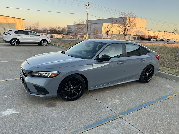 Club Car Wash Picture 8