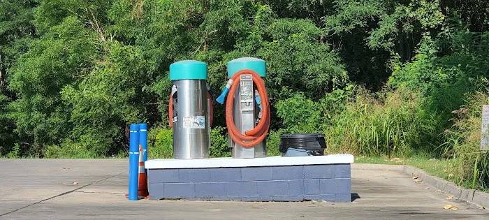 Lighthouse Car Wash Clark Ln Picture 8