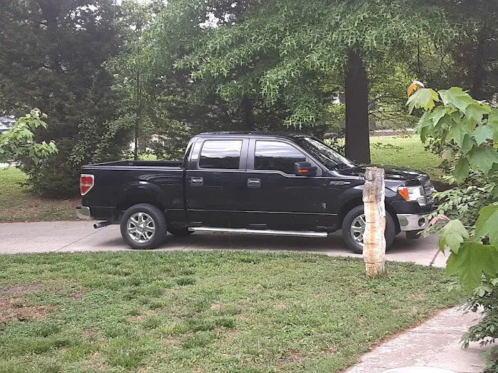 Mr. G's Car Wash Picture 7