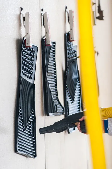 Mr. G's Car Wash Picture 8