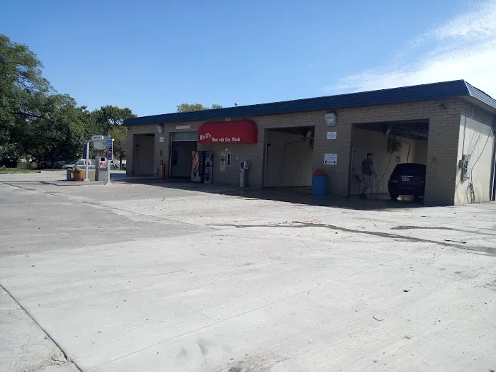 Mr G's West 6th Ave Car Wash Picture 2