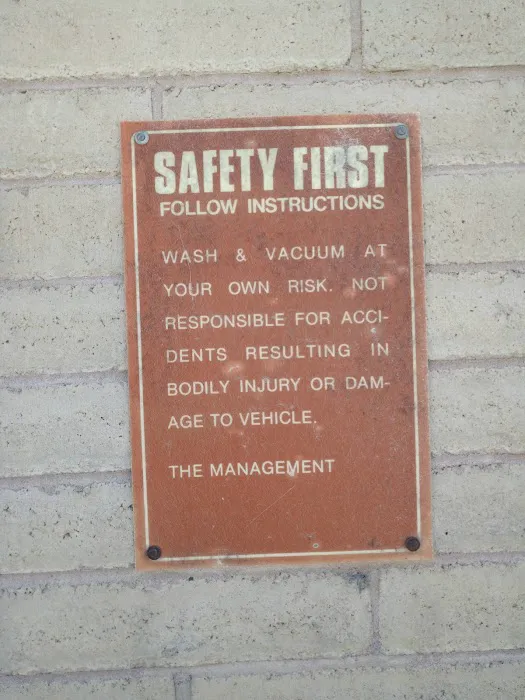 Mr G's West 6th Ave Car Wash Picture 8