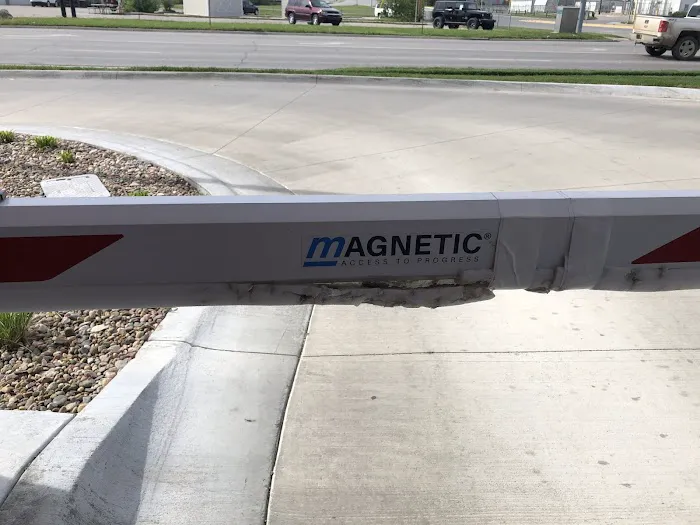 Mr. G's Express Car Wash Picture 10