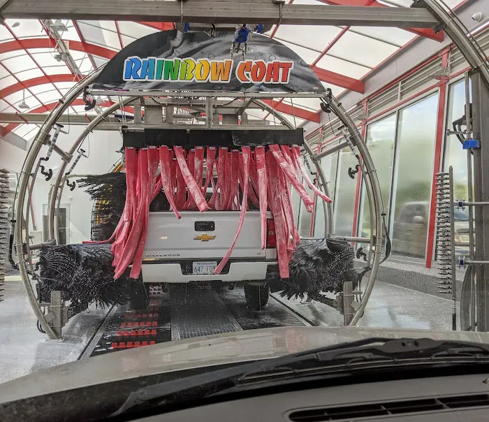 Mr. G's Express Car Wash Picture 4