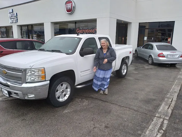 Mr. G's Express Car Wash Picture 6