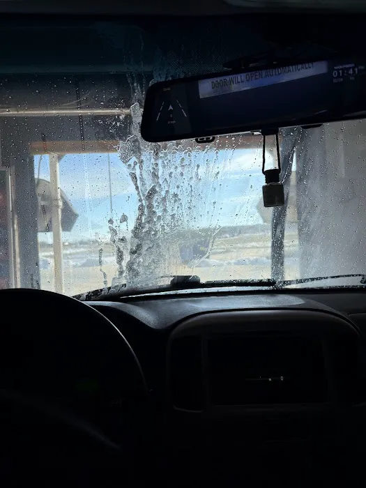 Spotless 179 Car Wash Picture 1