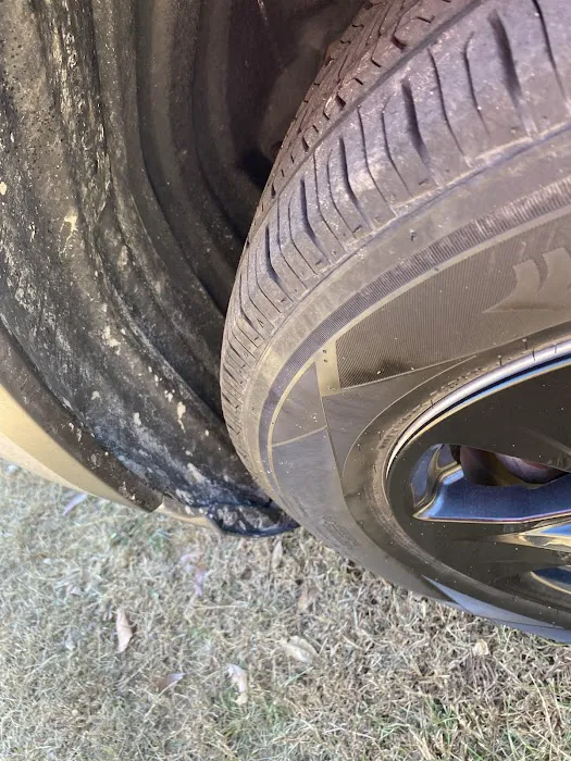 Tidal Wave Auto Spa | Car Wash Picture 5