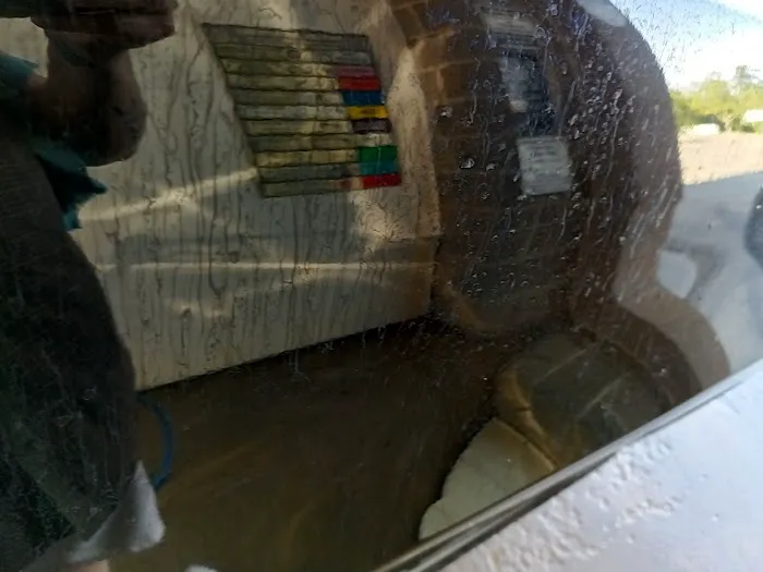 Diamond Bay Car Wash Picture 3