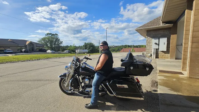 Diamond Bay Car Wash Picture 7