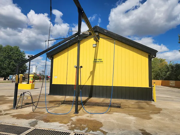 The Local Car Wash LLC Picture 9