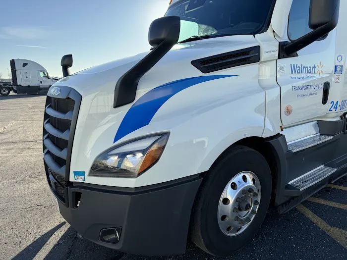 The Local Car Wash LLC Picture 6