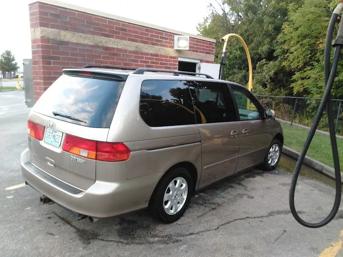 Club Car Wash Picture 6