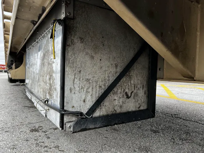 Blue Beacon Truck Wash of Emporia, KS Picture 9