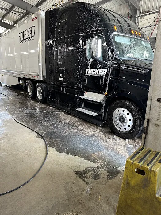 Quality Truck Washes - Kingdom City, MO Picture 3