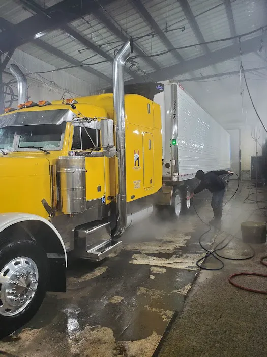 Quality Truck Washes - Kingdom City, MO Picture 8
