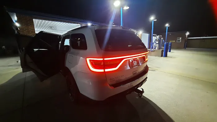 Iola Auto Wash Picture 2