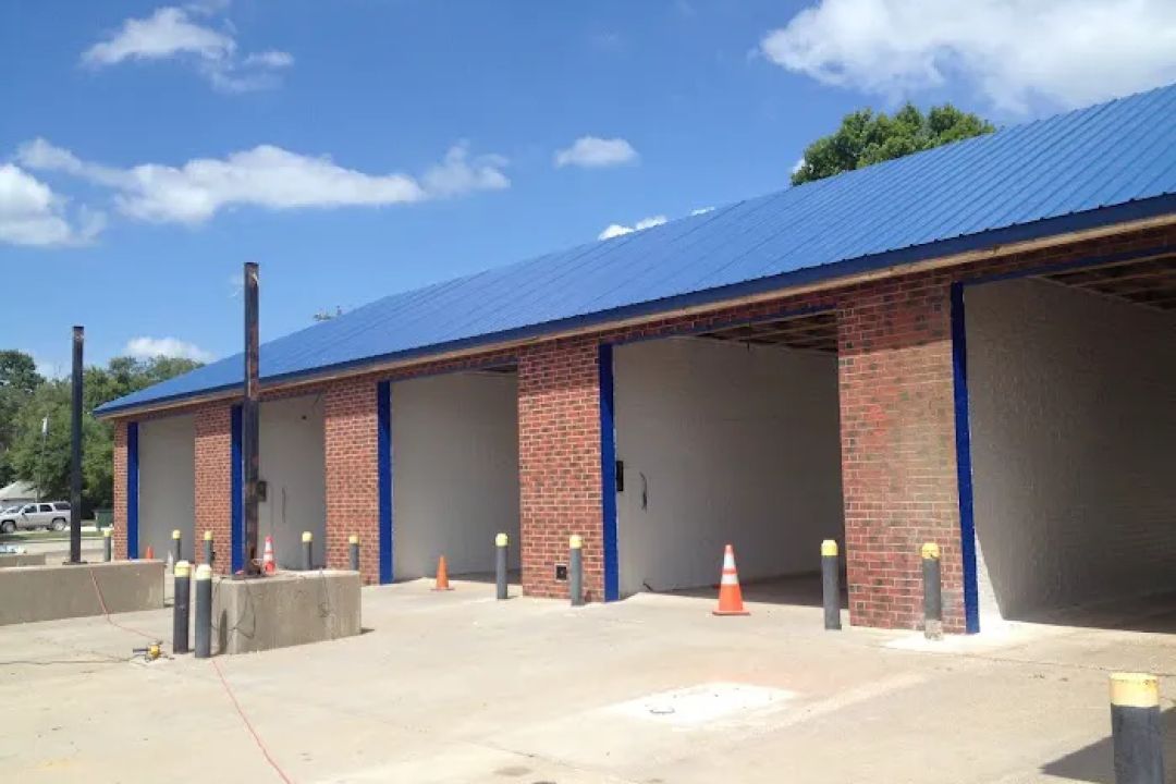 Iola Auto Wash