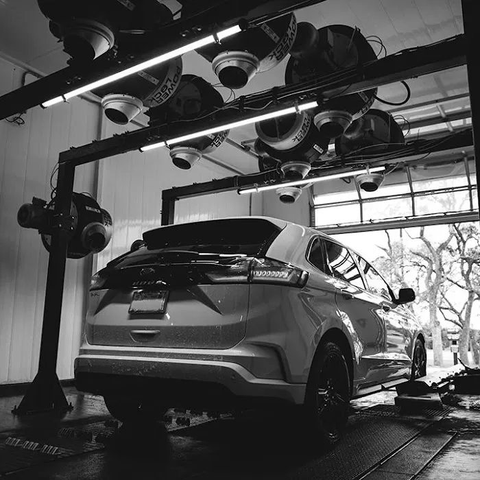 Club Car Wash Picture 8